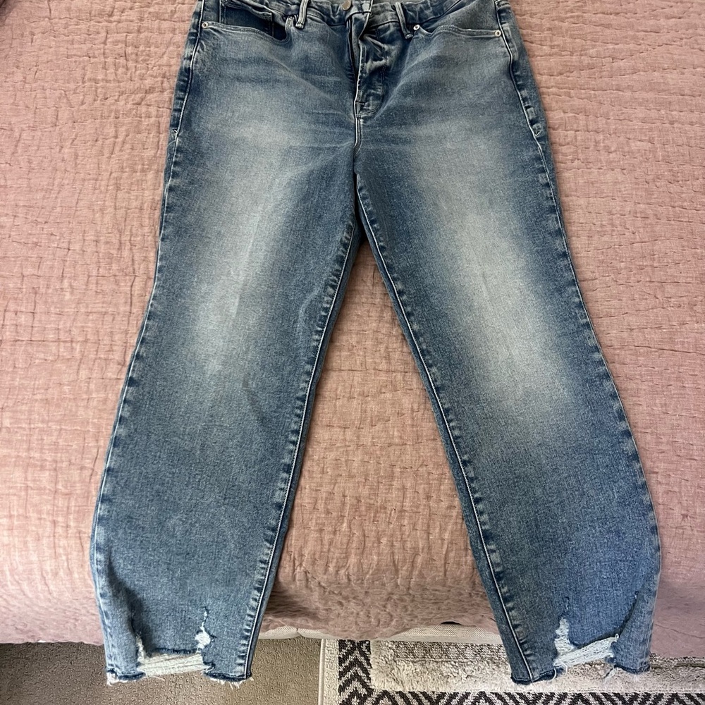 Good American Distressed Blue Jeans